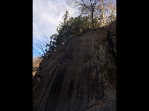 秩父の山奥といえば三峯神社が有名ですが、少しルートを外れると、